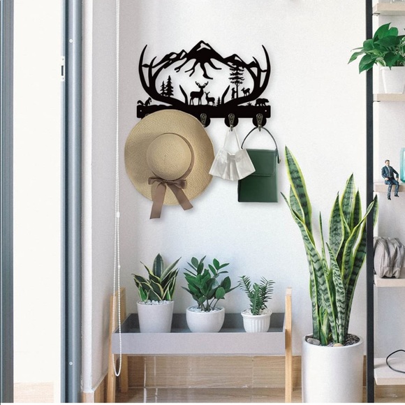 Deer Key Holder, Animal Theme Wall Mount Organizer Wooden Key Hooks - Picture 3 of 5